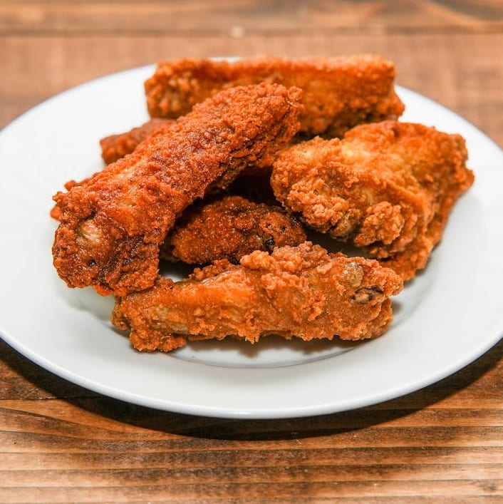 12 Pcs Hot Wings.
